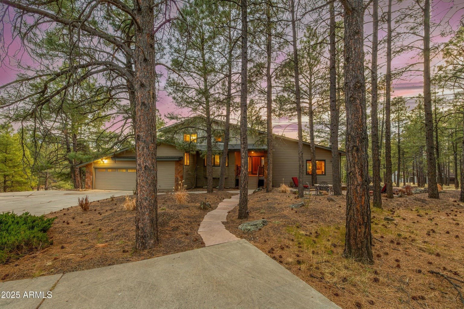1206 N La Costa Ln