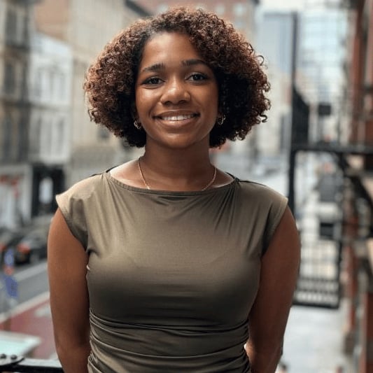 Maya Williams New York, NY Real Estate Agent Headshot