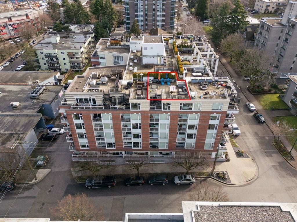 311 E 6th Ave, #PH612