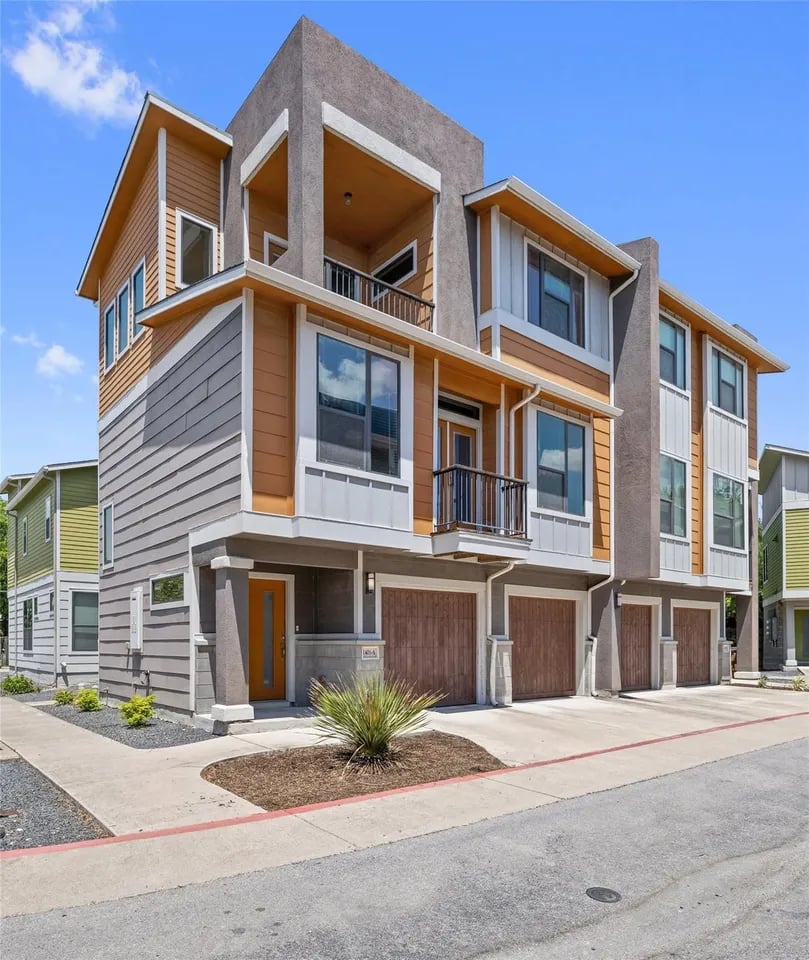 1401 Lorraine Loop, Unit 1401A