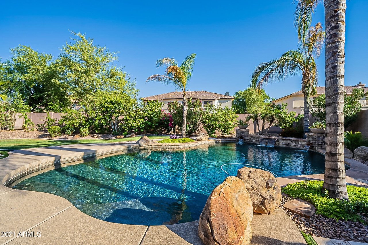 1709 E Kaibab Dr