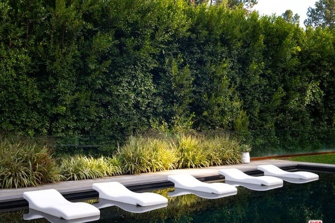 Lodge Garden