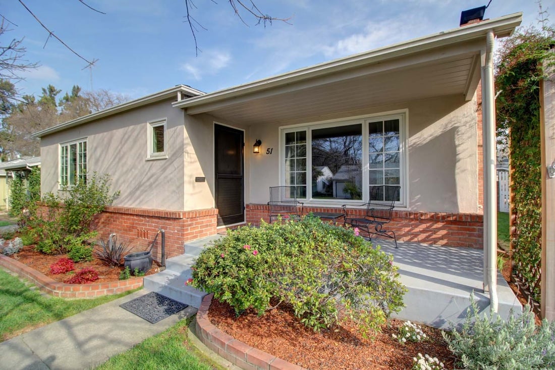 Just Listed! Beautiful East Sacramento Charmer in Great Location!