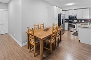 203-938 Dunford Ave