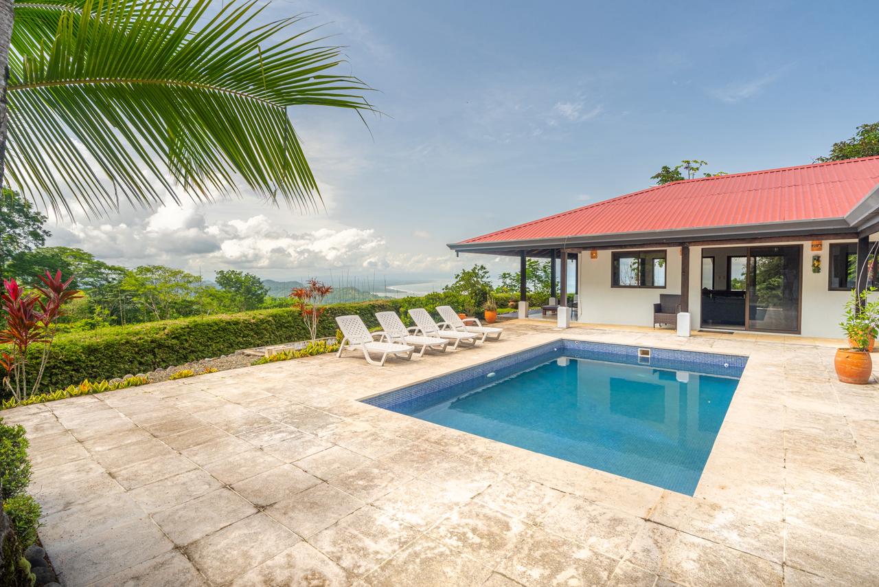 3 Bedroom home in Cinco Ventanas with Incredible Ocean View!