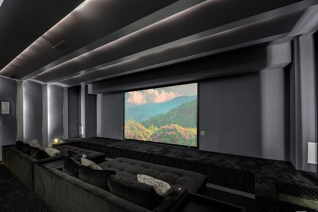 Vireon Pavilion, Pacific Coast Hwy, 90265