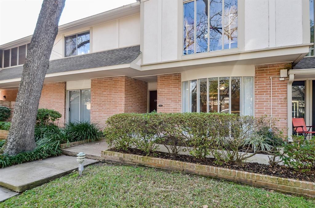 641 S Ripple Creek Dr