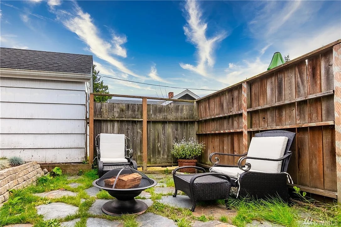1611 NW 80th St