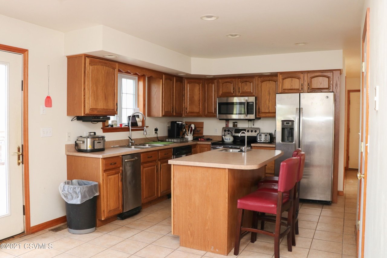 1016 Hearthstone Way