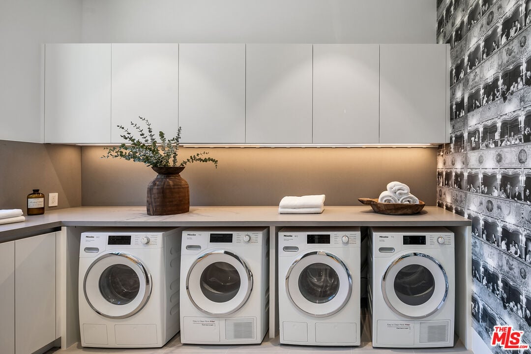 5376 Round Meadow Rd