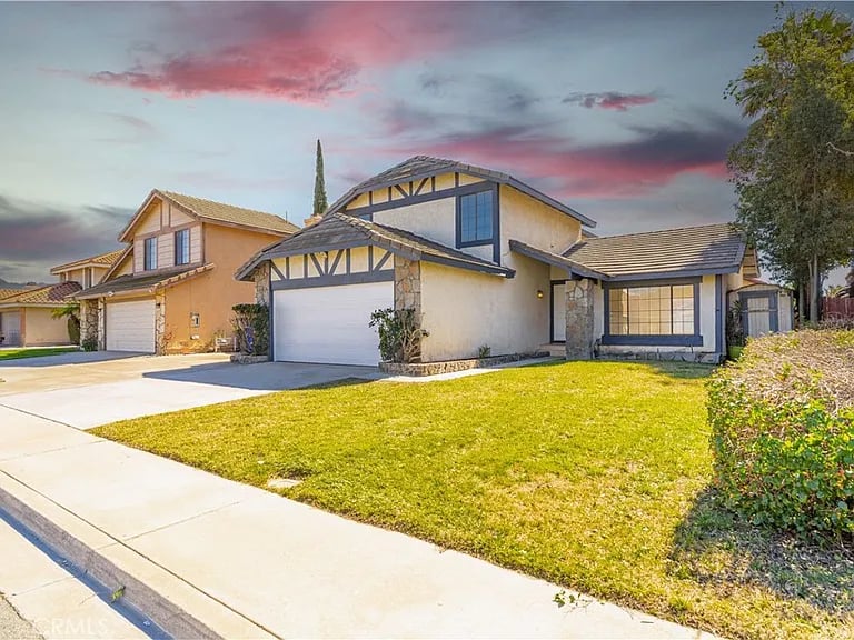 17167 Los Cedros Ave