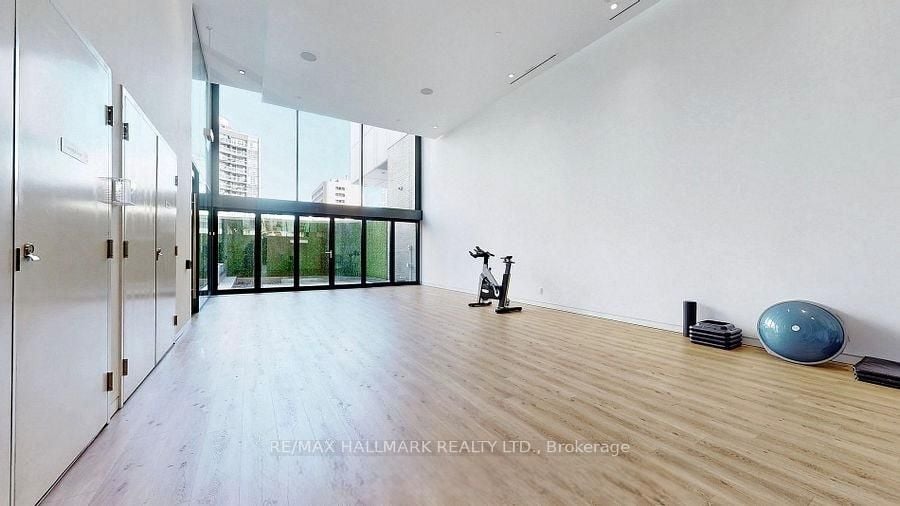 PRESTIGE LIVING AT YONGE & EGLINTON