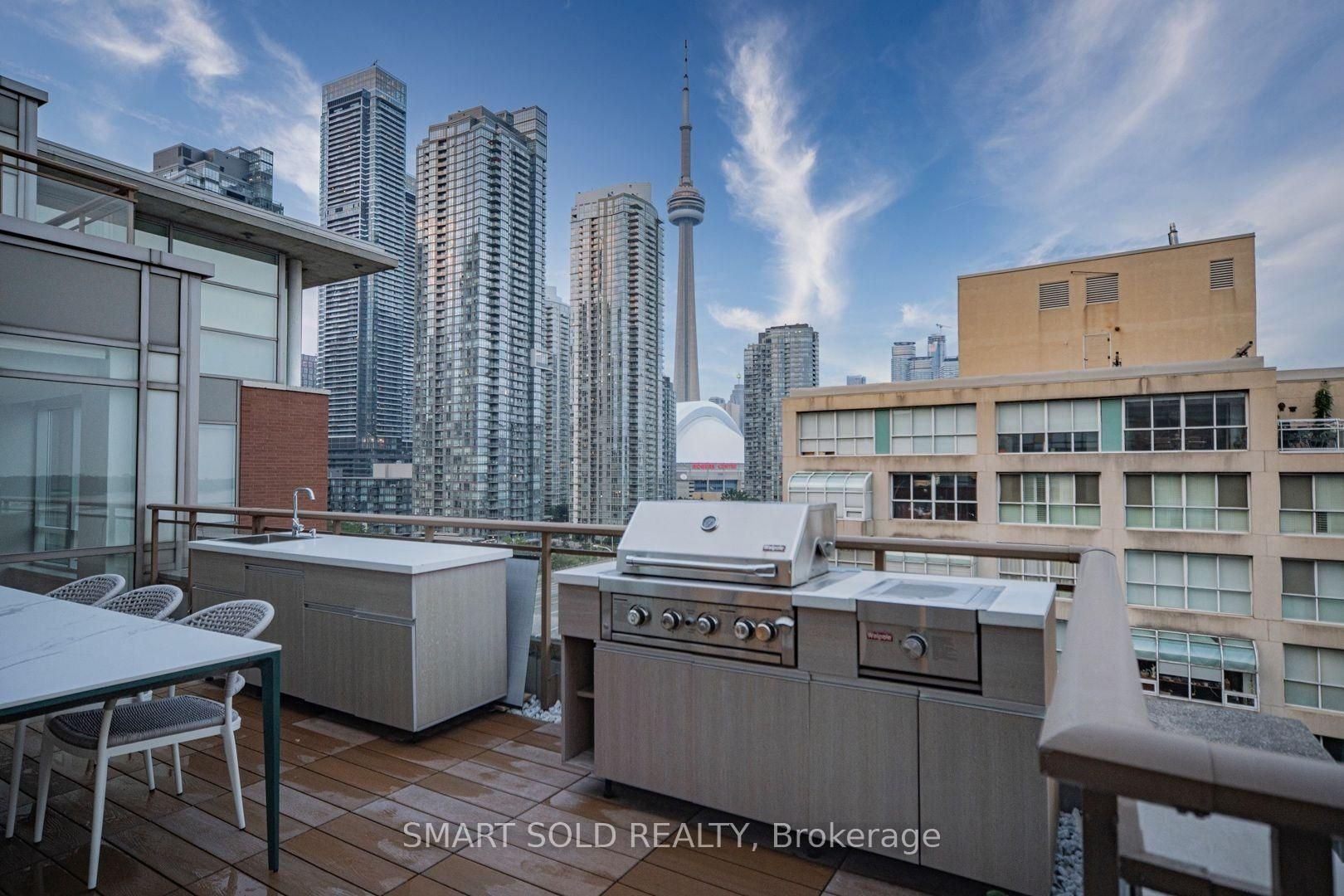 PRESTIGE AT 500 QUEENS QUAY WEST