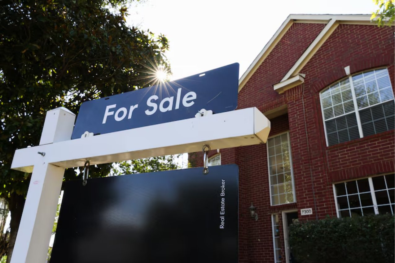 More than a third of D-FW homes for sale see price cuts as buyers slowly inch back