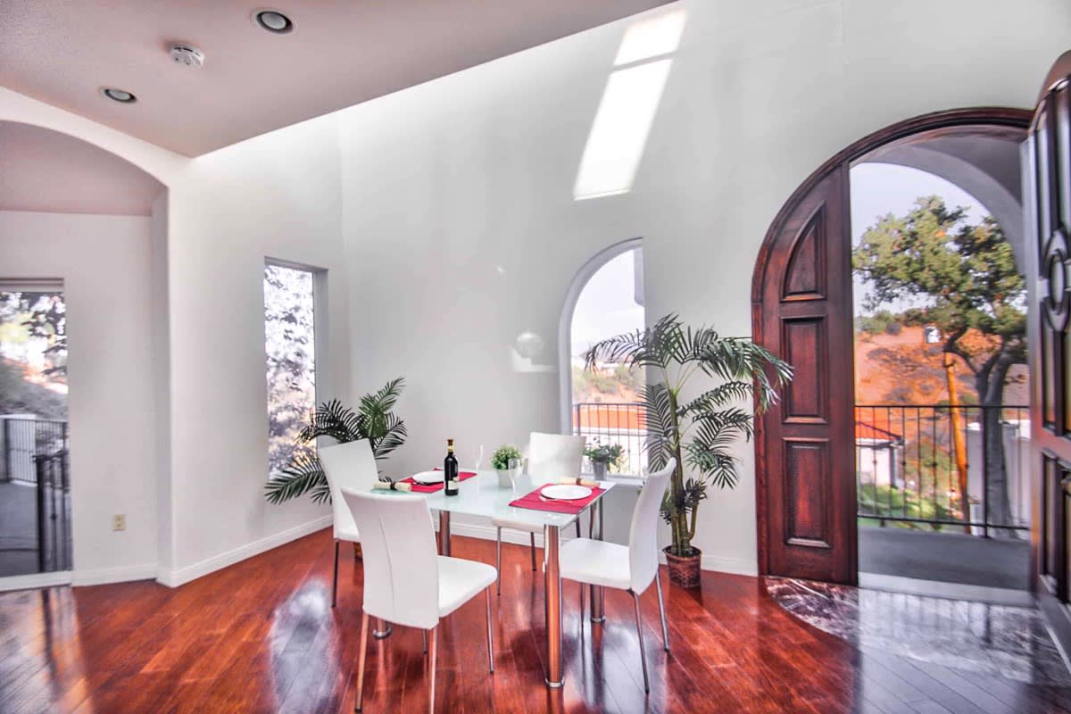 3637 Avenida Del Sol