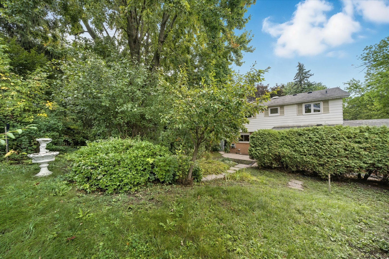 28 Christman Crt 