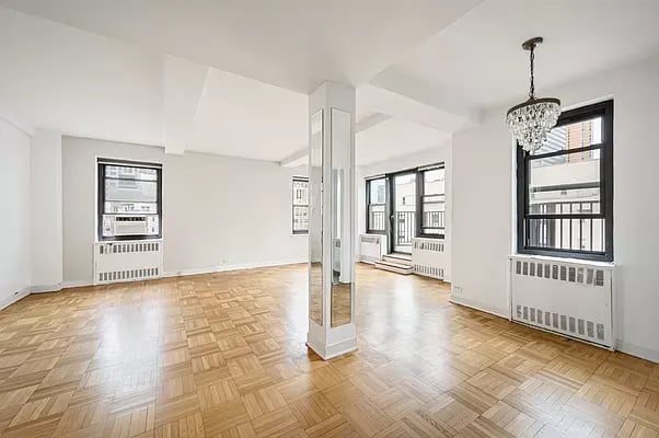 135 East 54th Street Unit: 16E