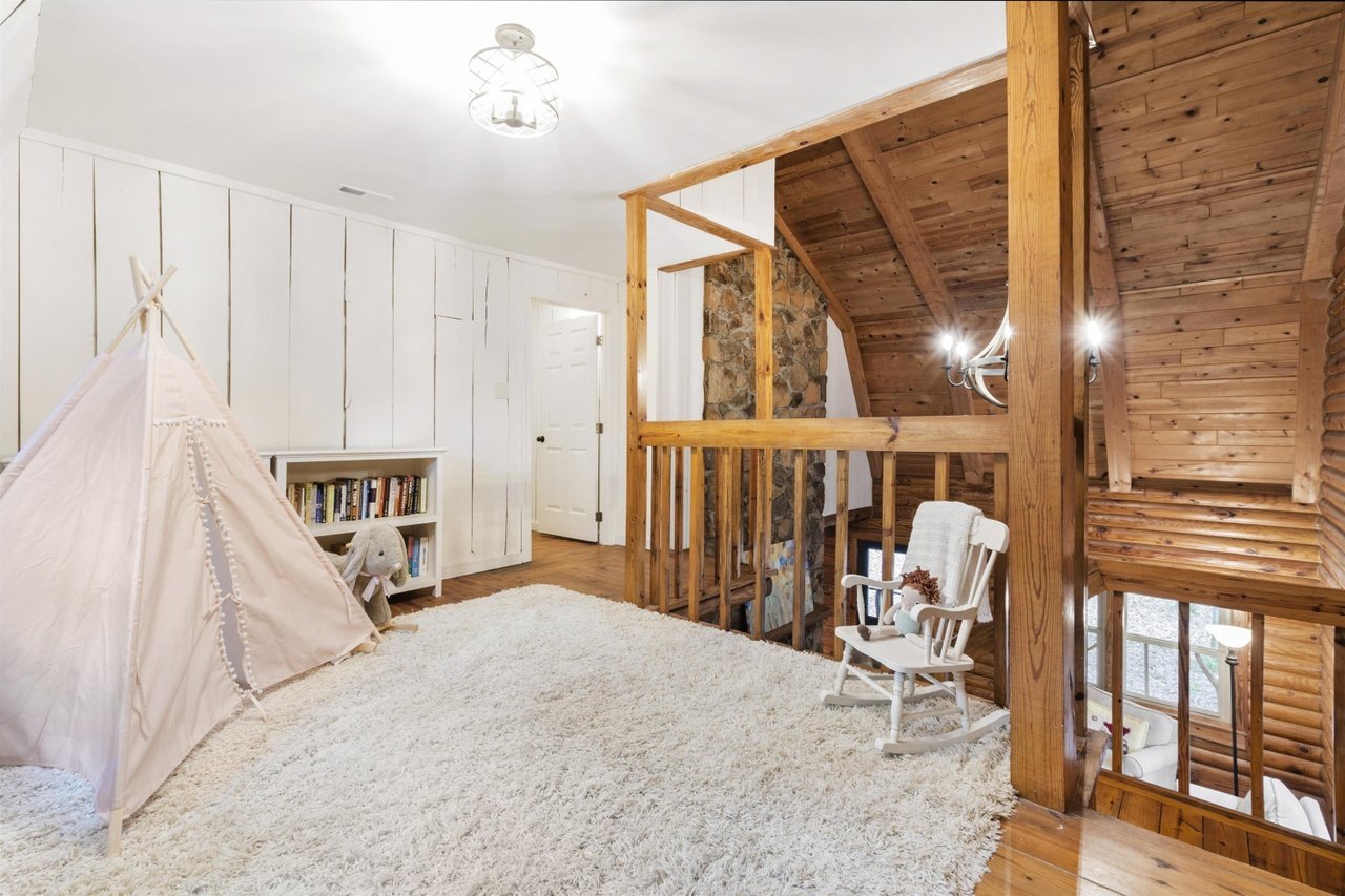 544 Oak Hill Rd