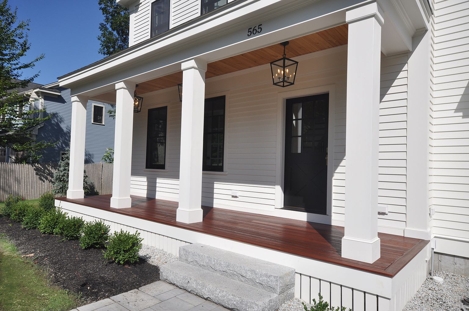 565 Bedford Street
