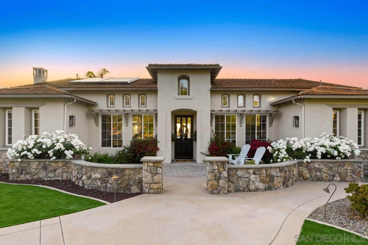 13670 Whitewood Canyon