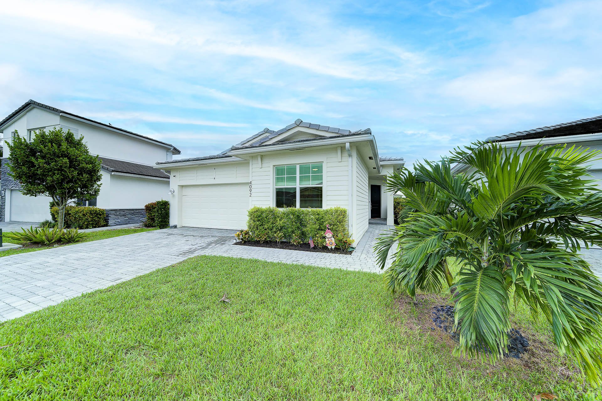 4092 Rosa Dr