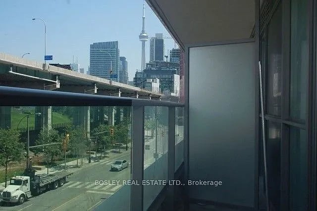209 Fort York Blvd #468
