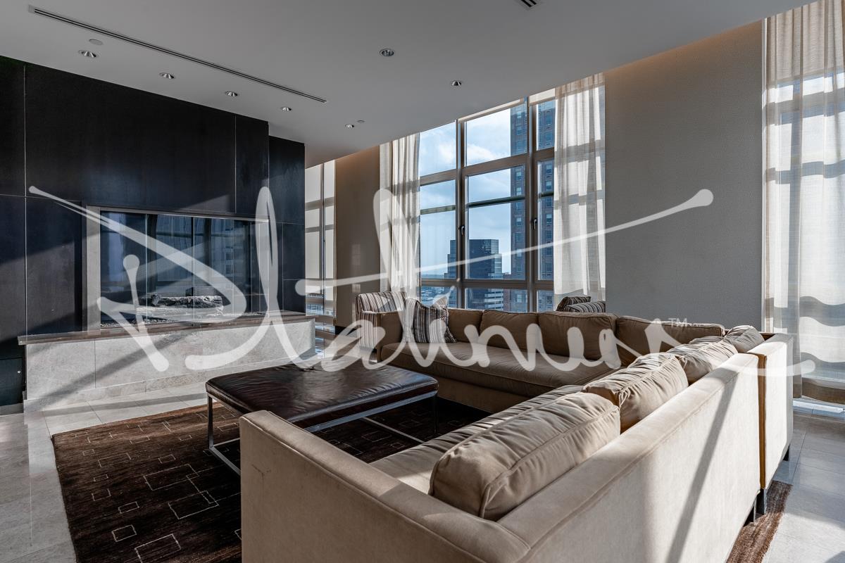 2 Gold Street, Apt 801