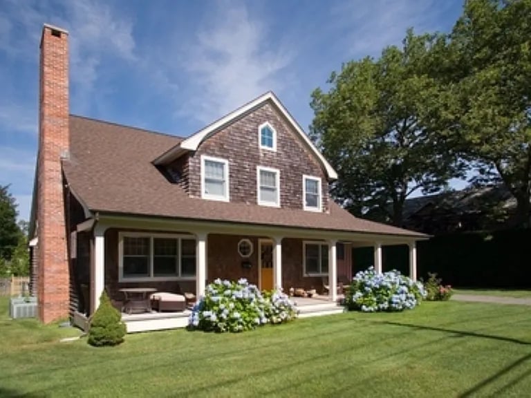 133 Halsey Ln