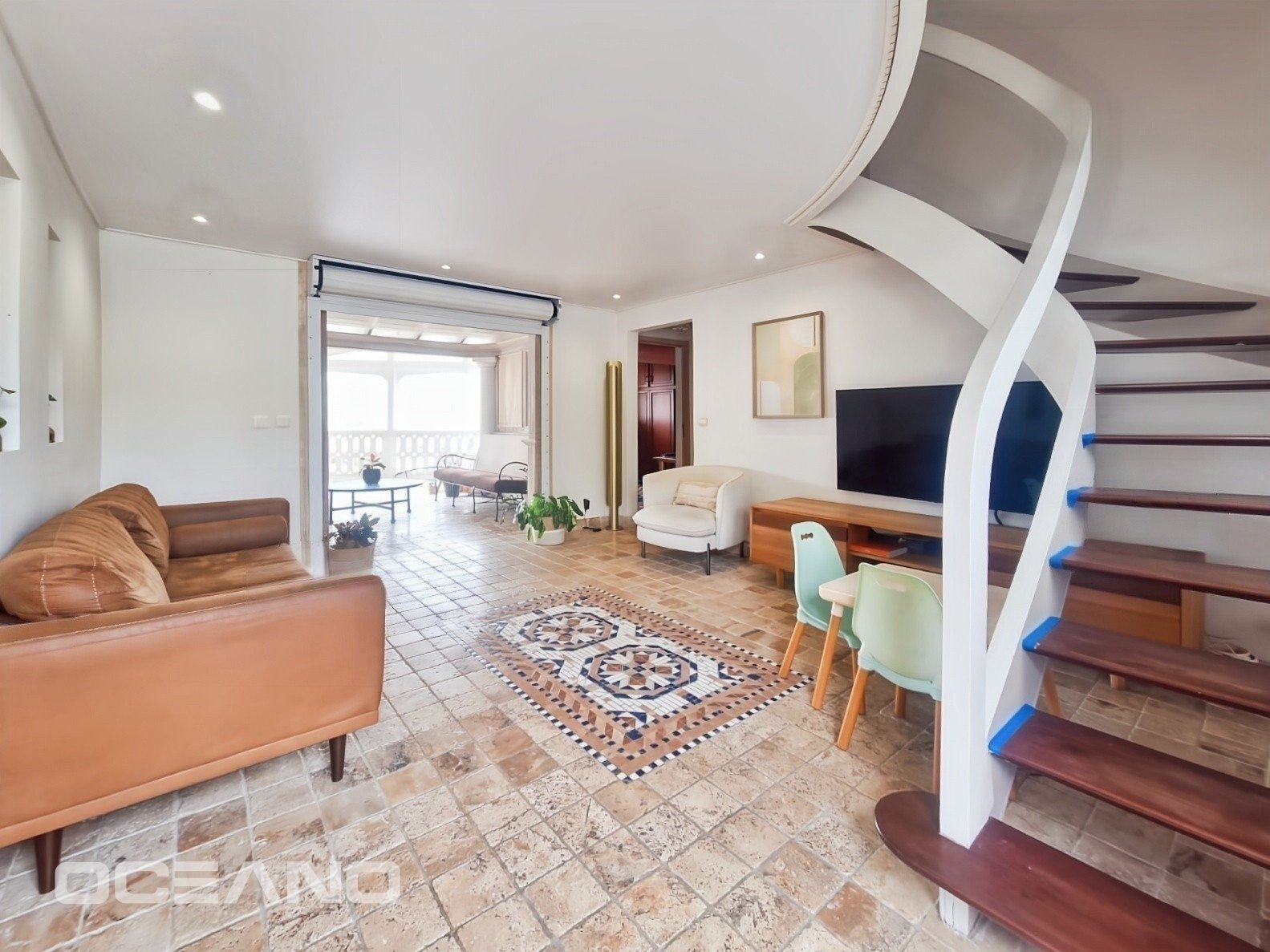 3 bedrooms Townhouse + Studio 