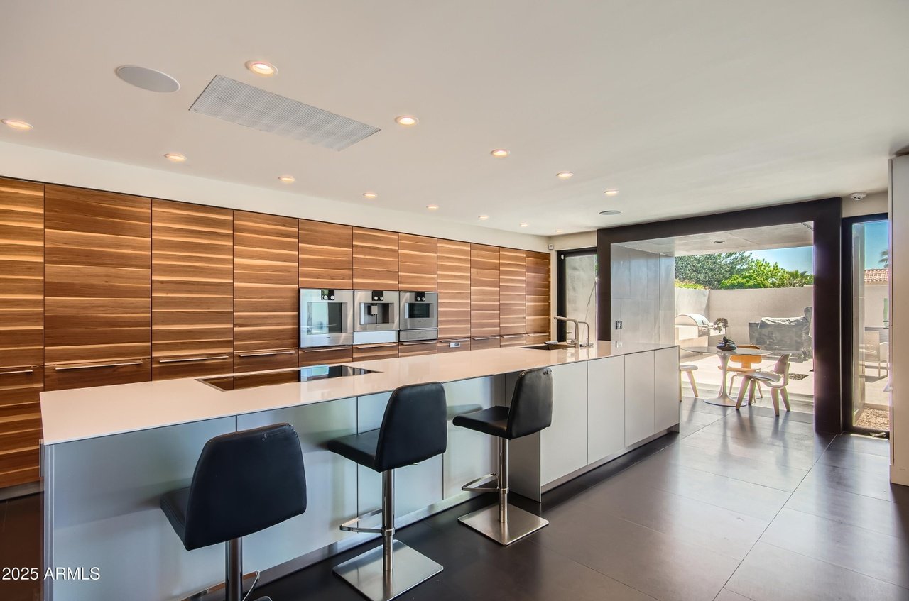 6333 N Scottsdale Rd #26