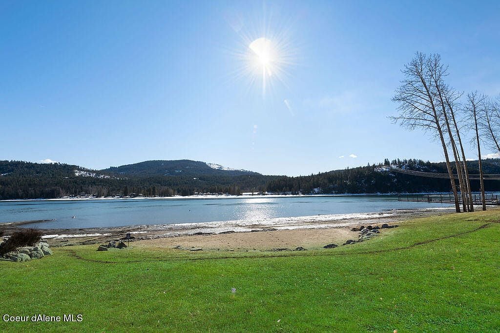 519 Lakeshore Ave UNIT 301