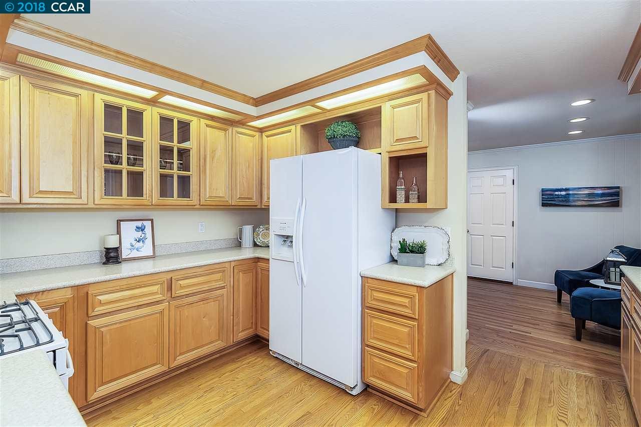 1853 Del Rio Dr