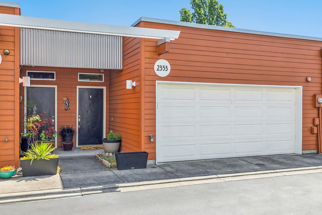 2353 Yakima Court