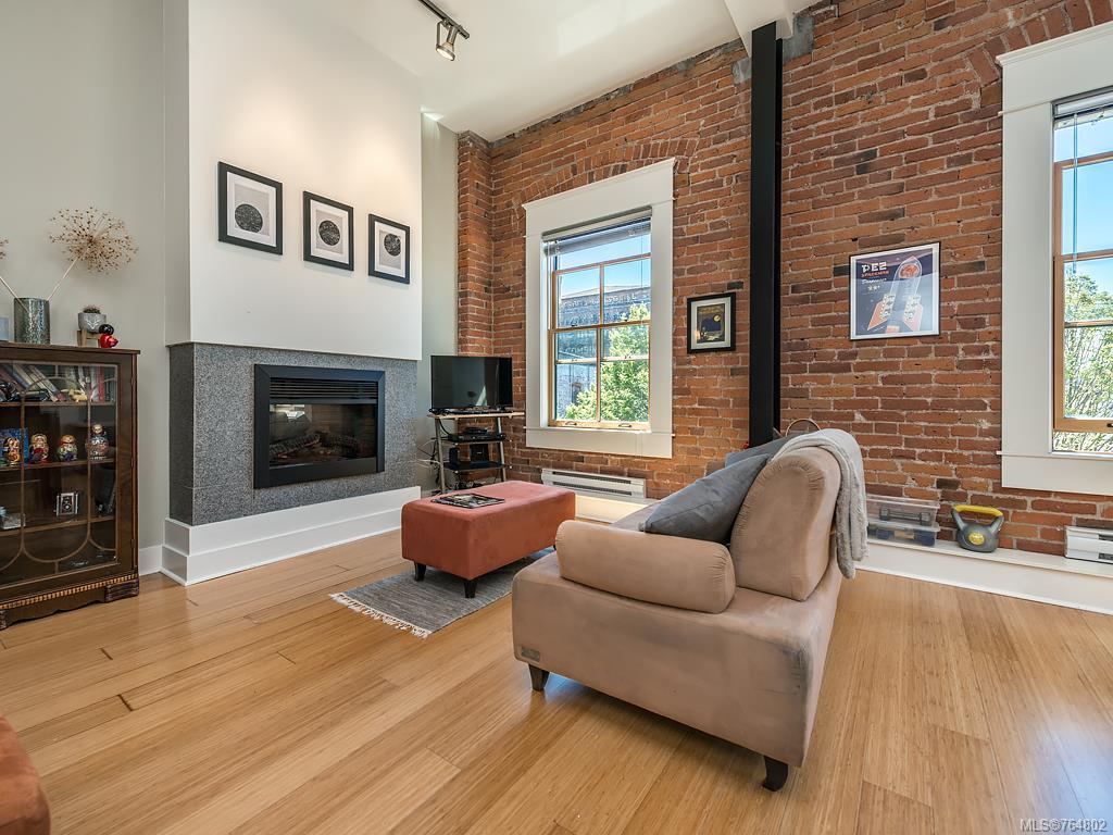 304-610 Johnson St
