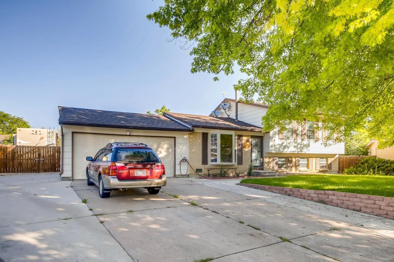 16135 E Baker Pl