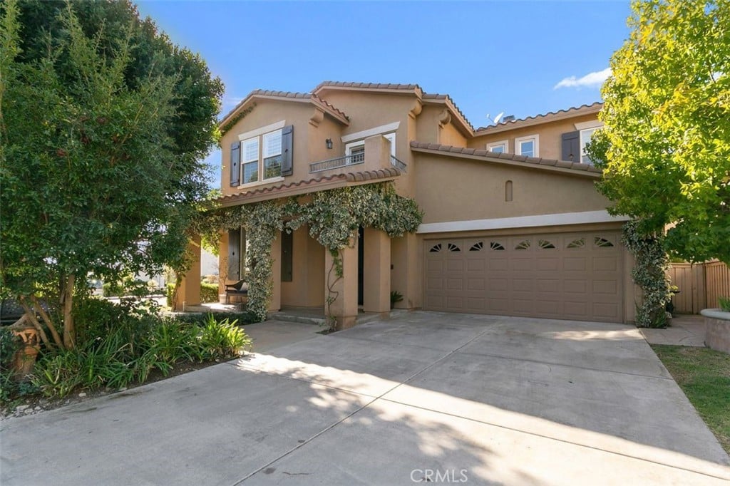 61 Teaberry Ln