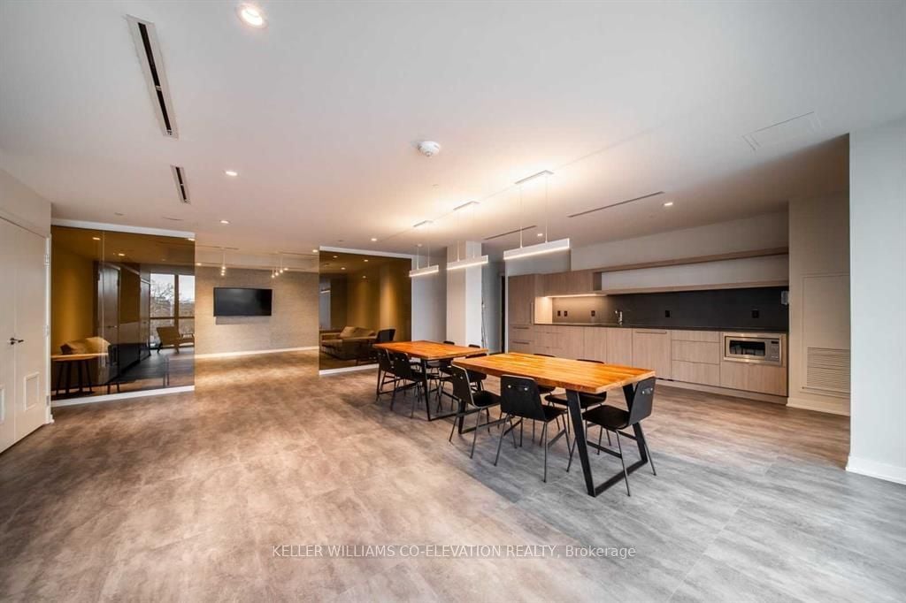 ELEVATED PENTHOUSE LIVING