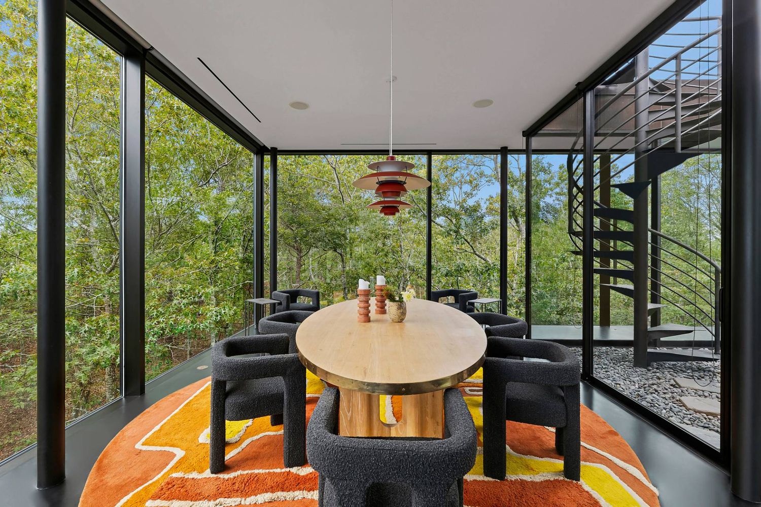 HAMPTONS ARTIST RETREAT BY NOTABLE ARCHITECT ON NEARLY 10 ACRES