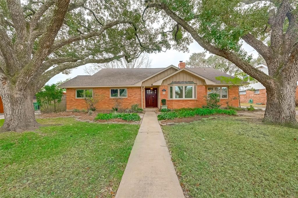 5319 Valkeith Dr