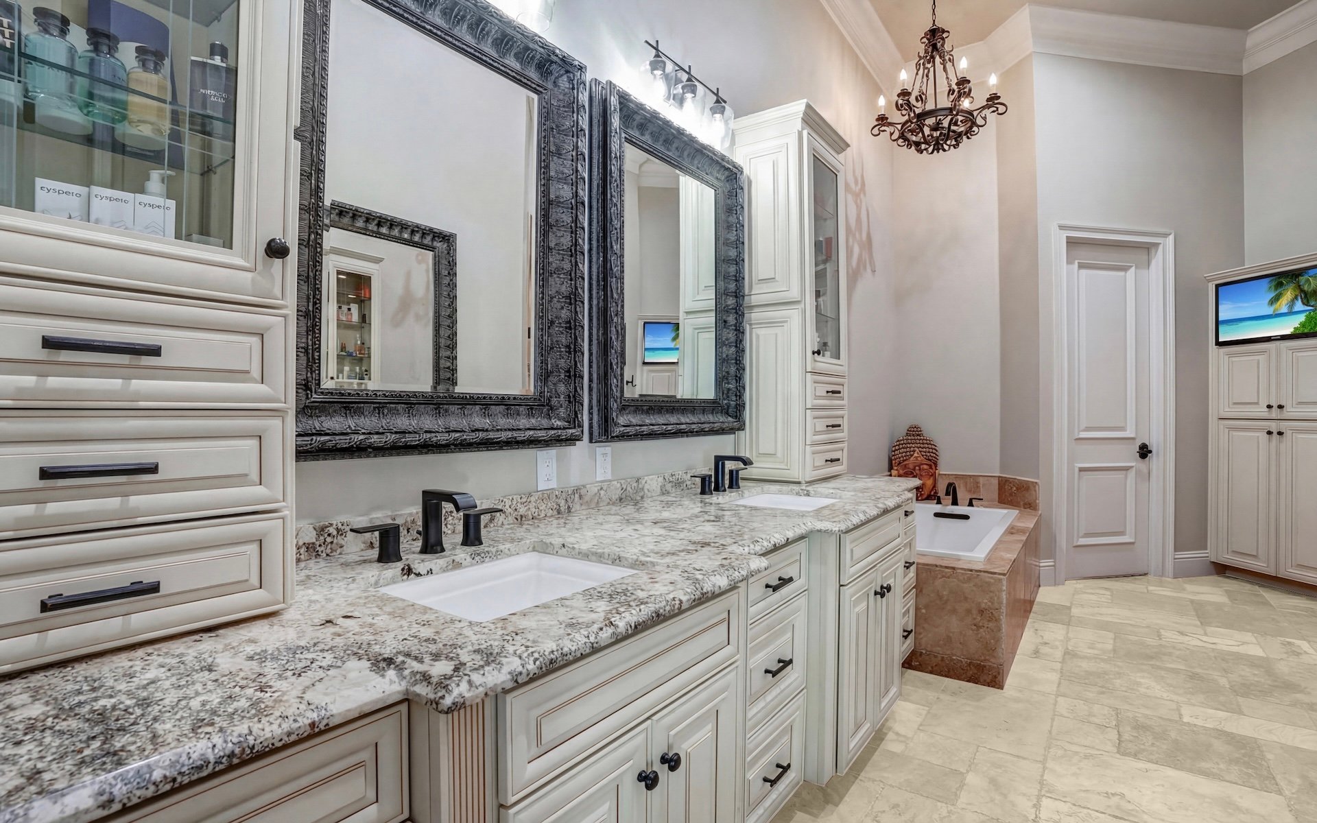 7562 Cordoba Cir