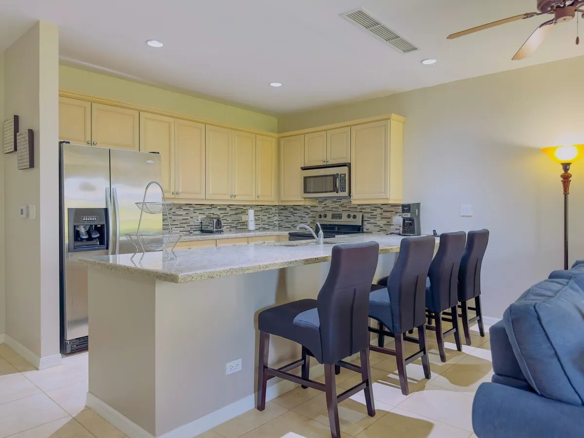 Pacifico Townhouse #101