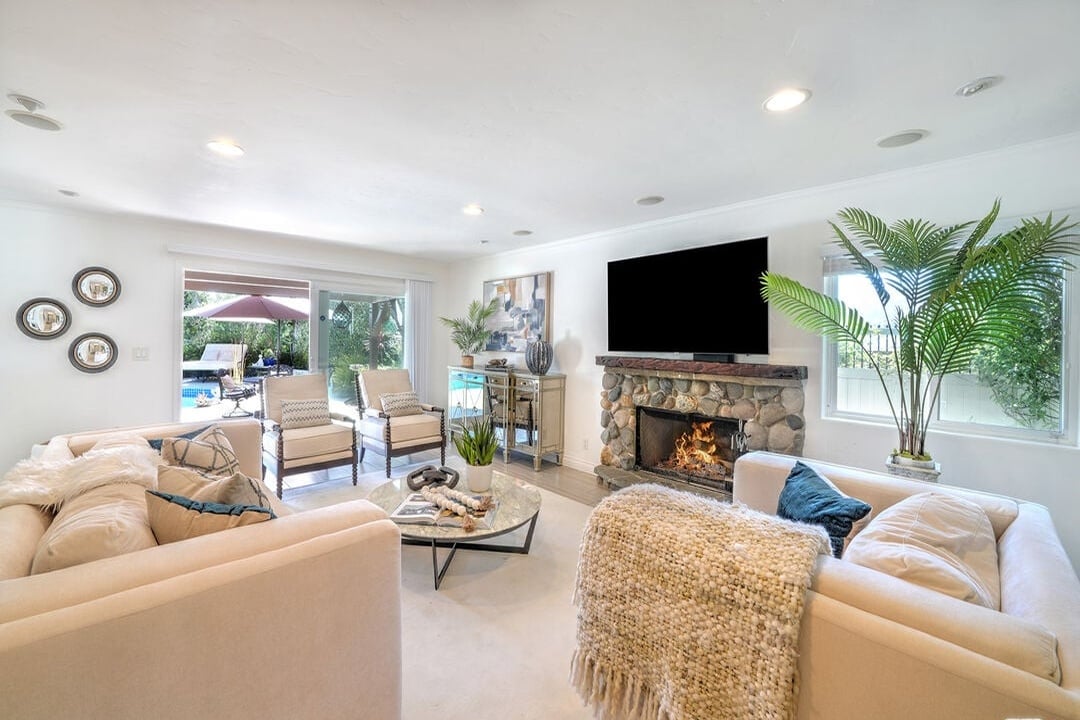 Vireon Crest, Morning View Dr, 90265