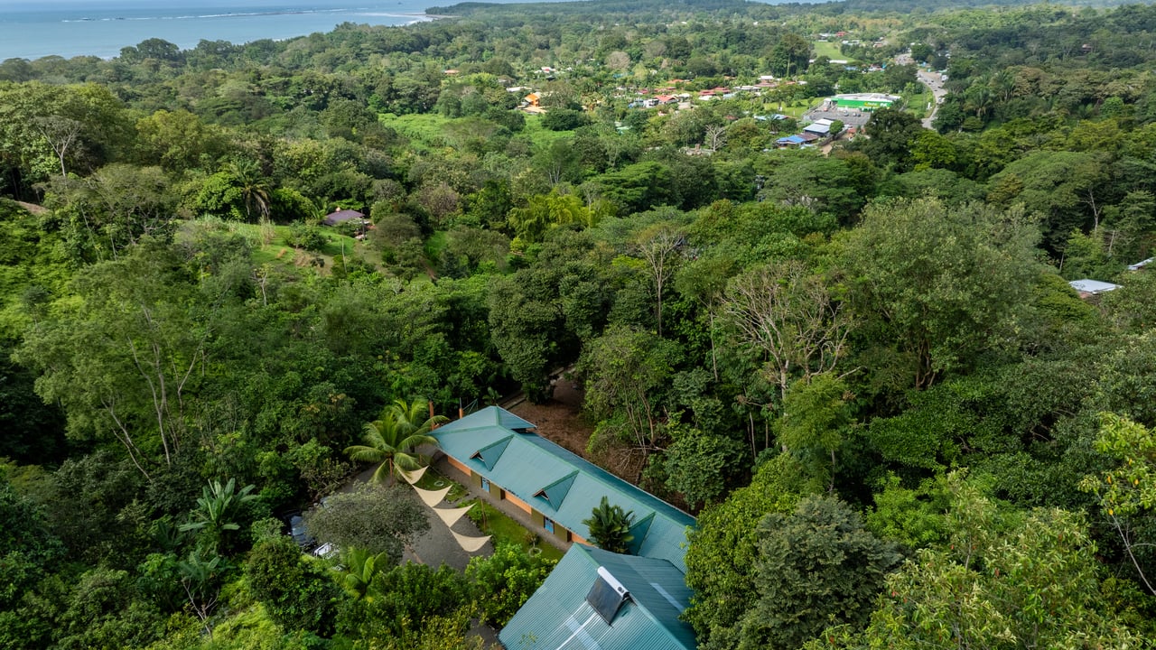 12 Room Hotel in Uvita with Ocean View Expansion Land