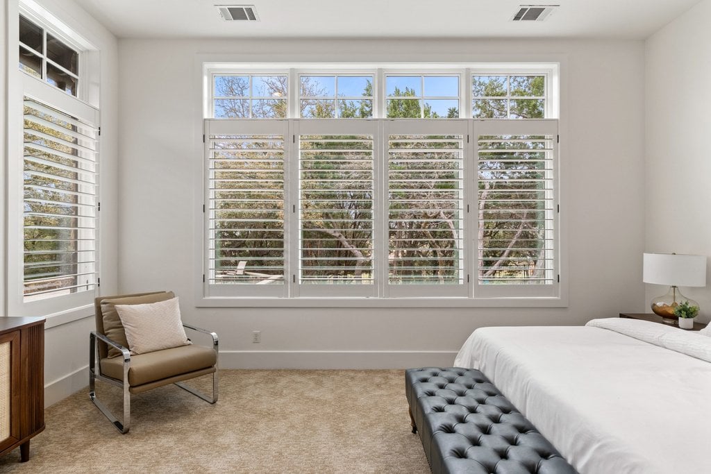 16005 Pontevedra Place