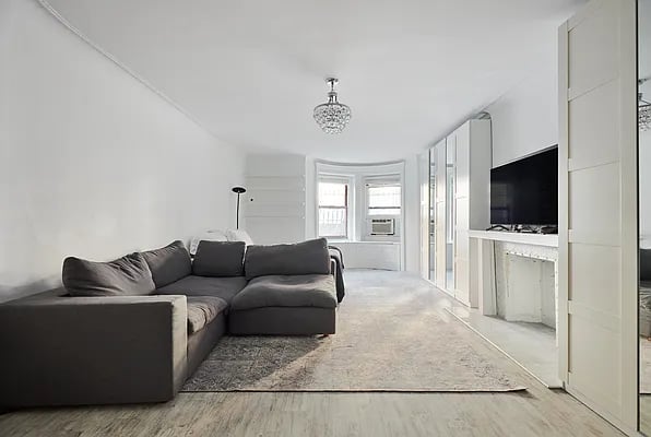 632 West End Avenue #1F
