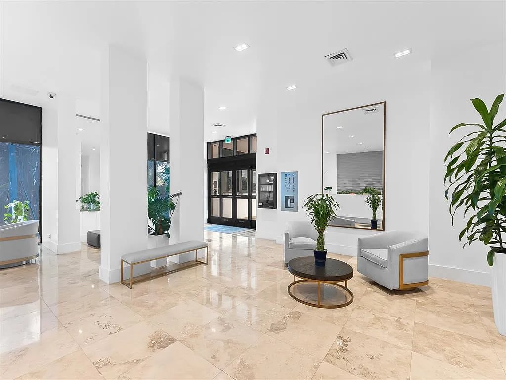 2101 S Ocean Drive 801