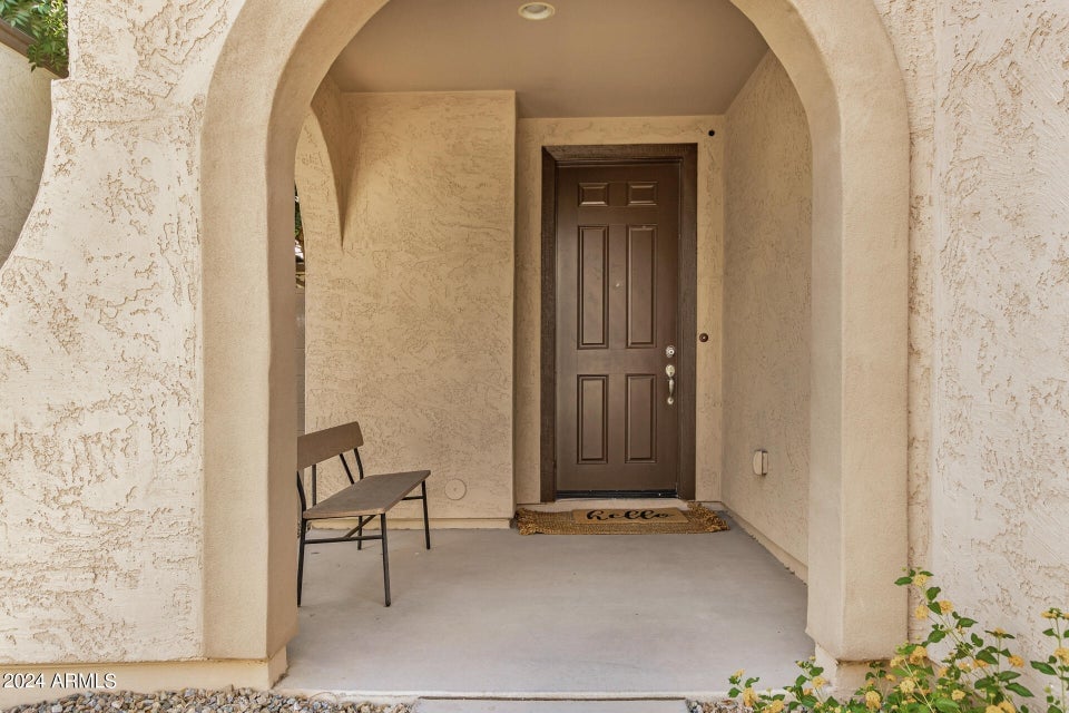 4648 E Tierra Buena Ln