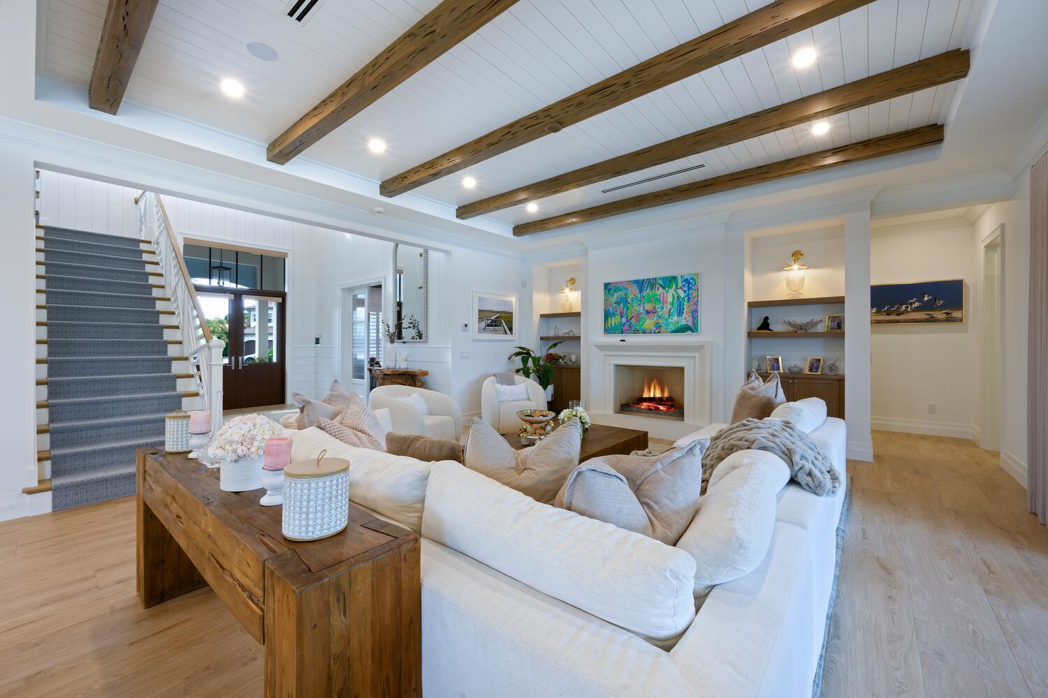 643 Pilot Rd