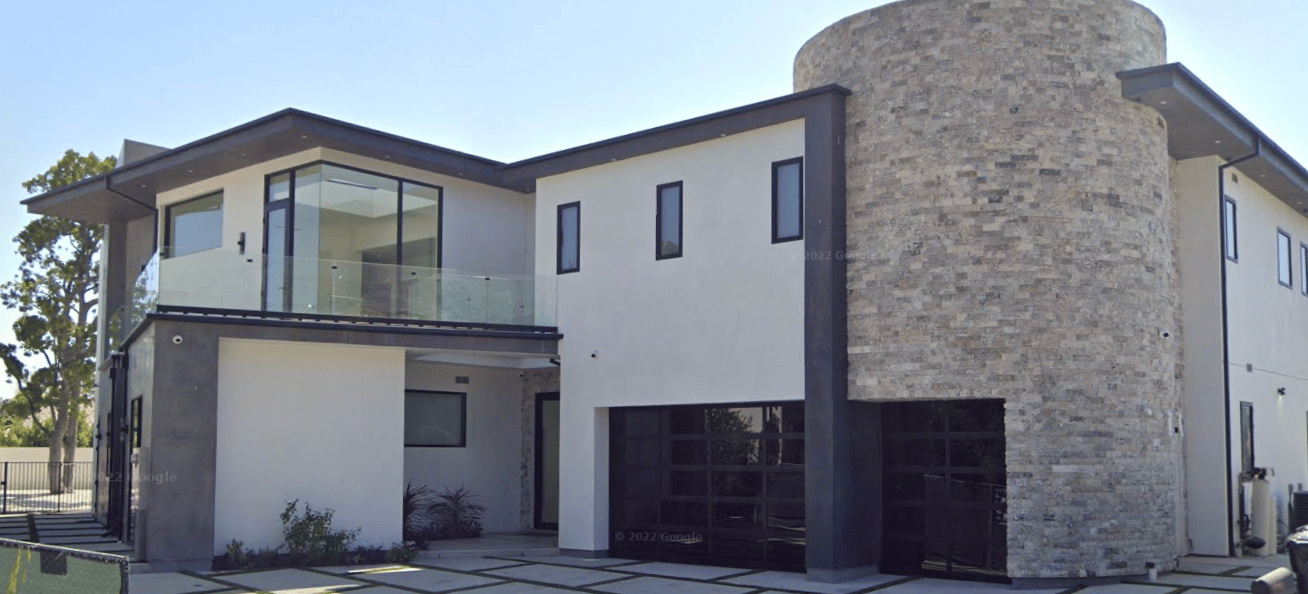 Lakeview Aura, Mirror Lake Drive, 90068