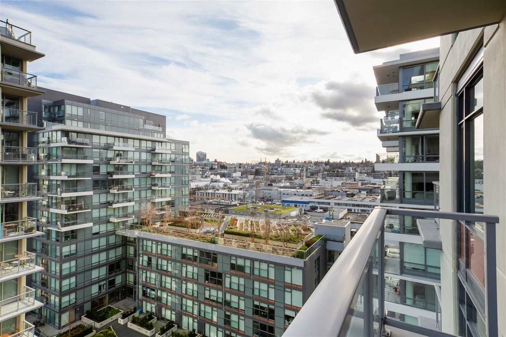 1708 Columbia St, #1101